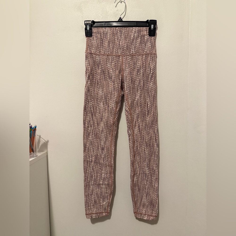 Lululemon Wunder Under legging sz 4